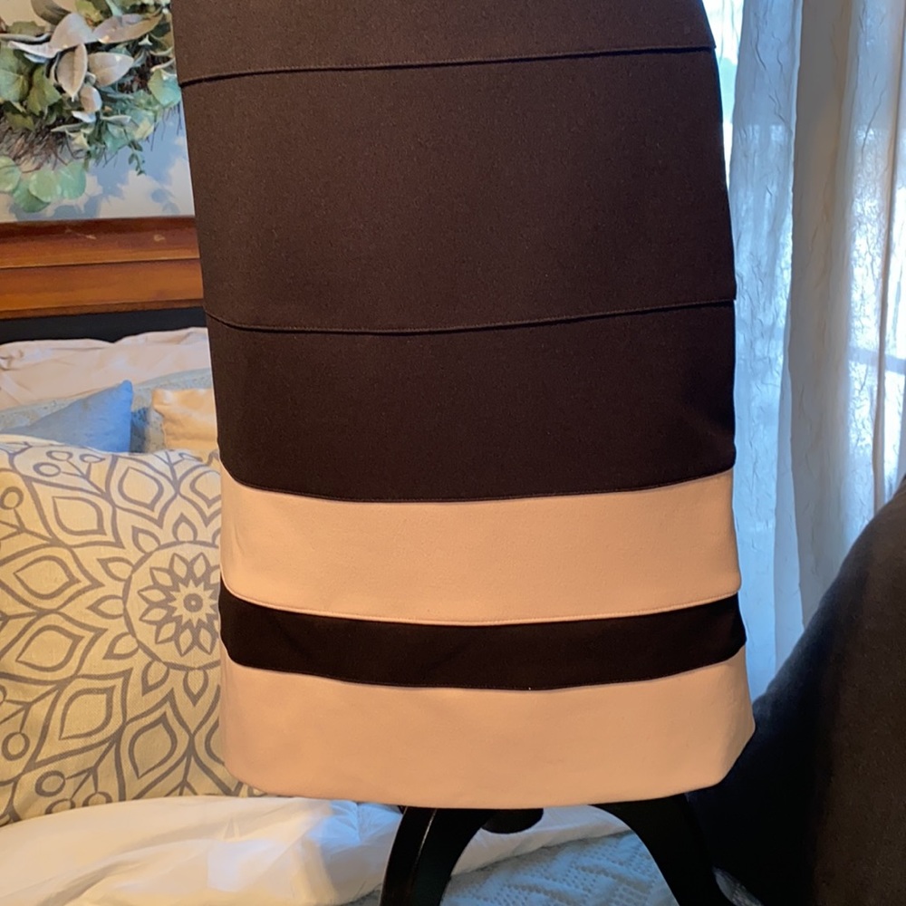 Tommy Hilfiger Colorblock sleeveless knee length pink and black sheath dress 6 - Picture 3 of 15